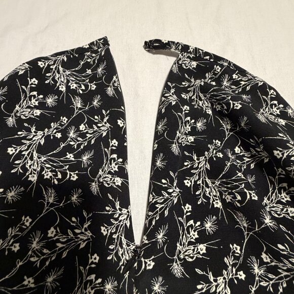 Christopher & Banks Womens Skirt Black & White Floral With Ruffle Size 16 - Picture 5 of 11